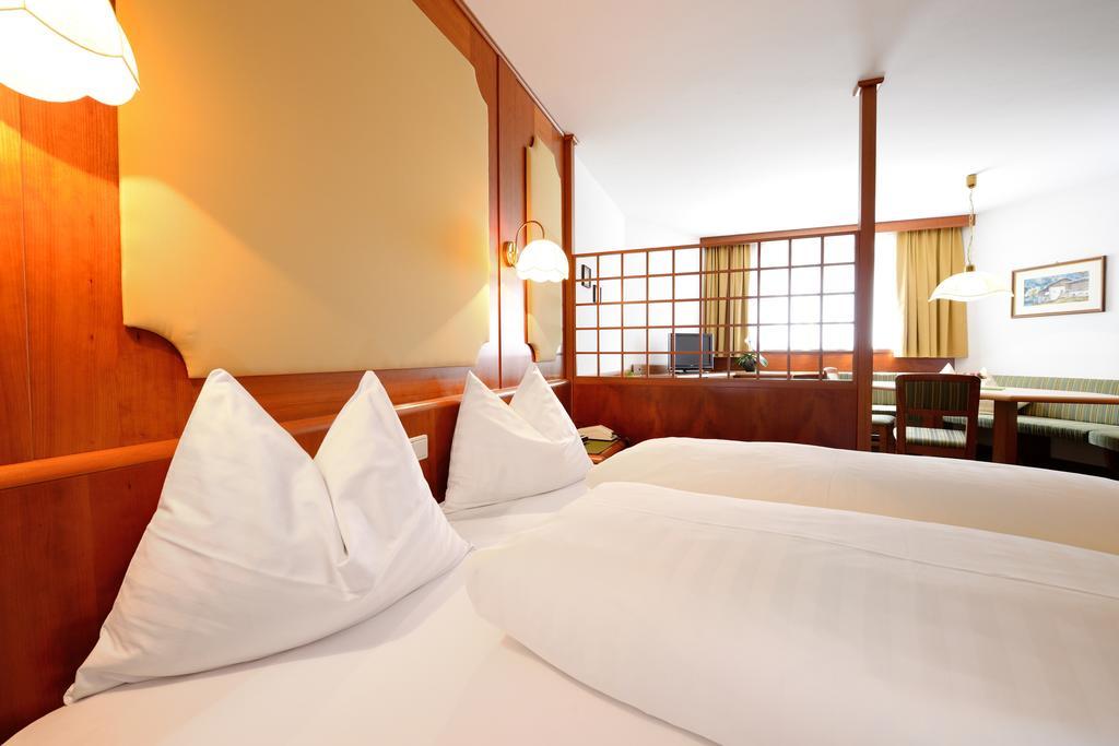 Residence Bacher Valdaora di Sopra Bilik gambar